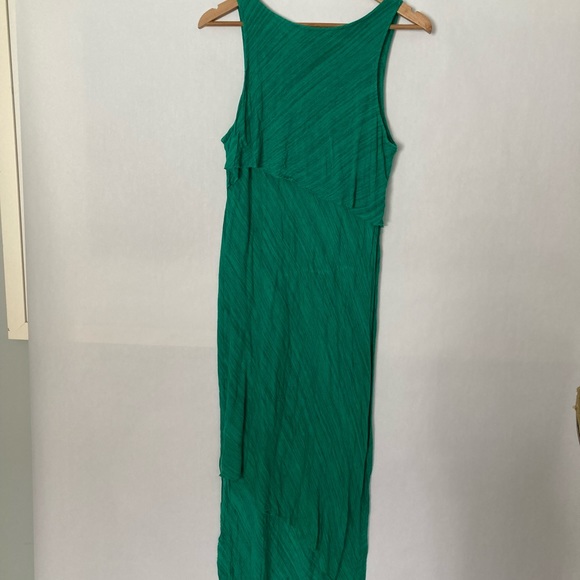 SPLENDID DRESS. - Picture 3 of 8